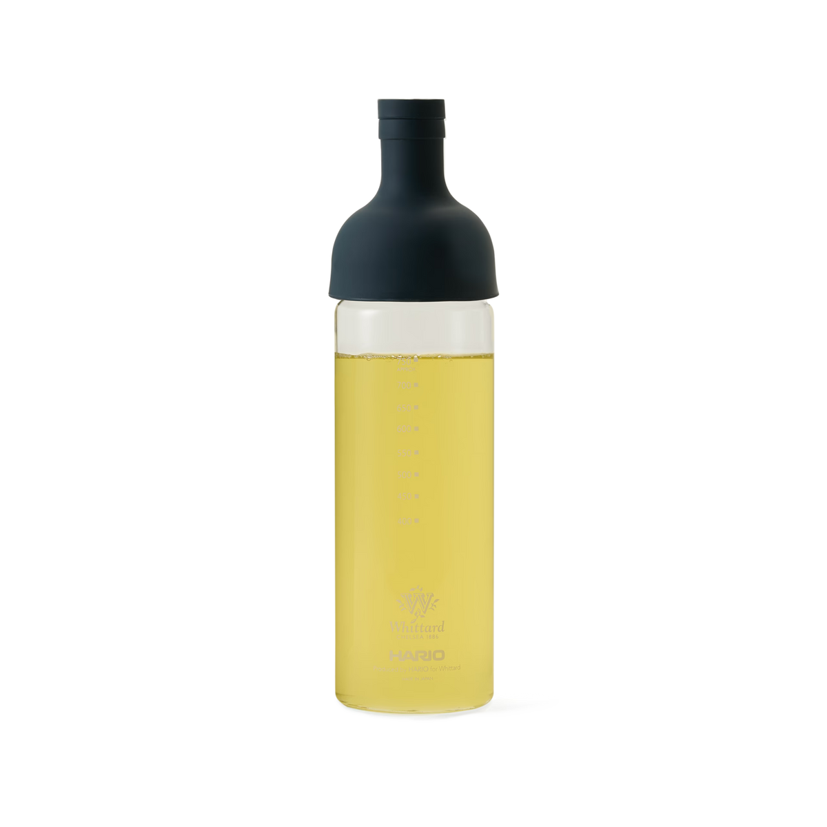 A clear glass bottle filled with yellow liquid, featuring measurement markings and a blue silicone top against a plain white background—perfect for preparing Japanese cold brew tea, as seen in the Blue Hario Cold Brew Tea Bottle design.